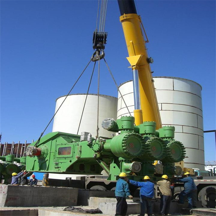 清新2025年出租吊车价位详解：如何选择性价比更高的吊车租赁服务