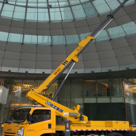 清新附近高空作业车租赁｜安全设备租赁｜高空安装|工程定制化方案｜亿立达设备租赁